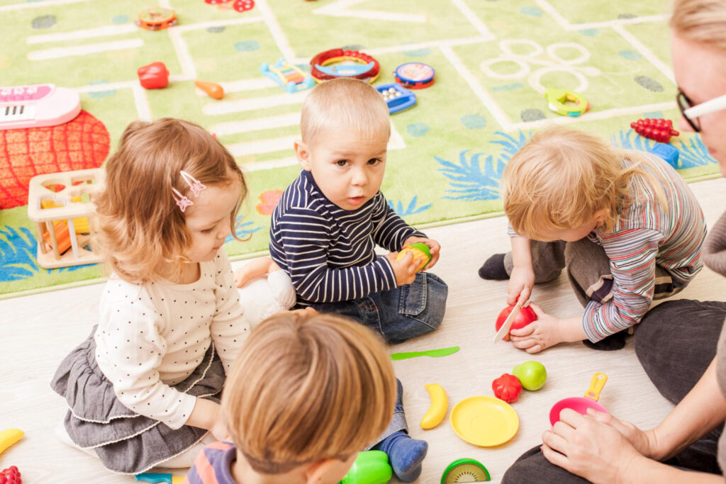 Edukacja artystyczna w przedszkolu – rozwój kreatywności i wyobraźni